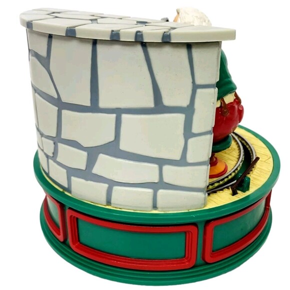 Willitts Musical Motion Santa Figure Plays Santa Claus is Coming to Town (READ) - Picture 4 of 16